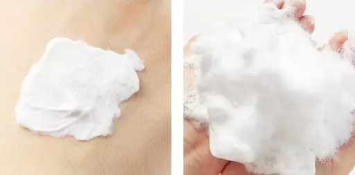 Berrisom Petite Pocket Vita Berry Foam_kimmi3.jpg
